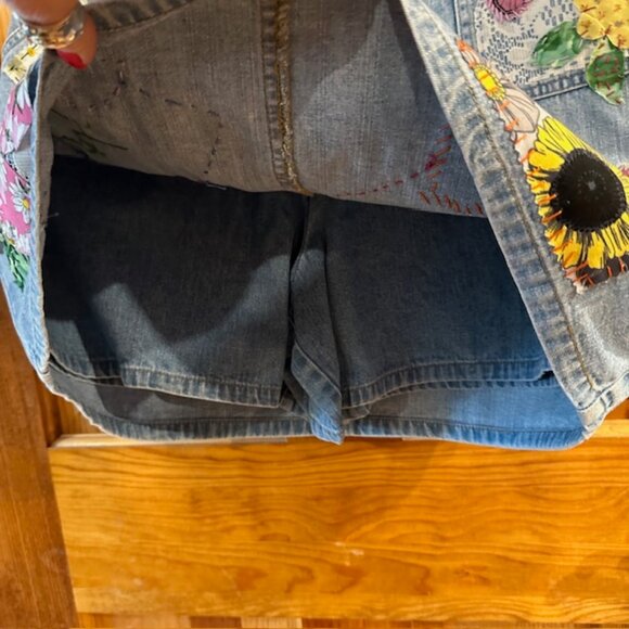 Sonoma Denim Skirt / Shorts Upcycled  Size 12 Floral Patchwork  OOAK  Boho Chic - Picture 6 of 6